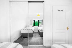 Stunning 2-bed House in Birmingham