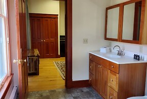 Pack Train Inn