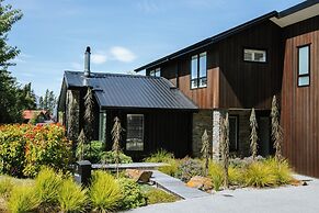 Number 3 - Family Friendly - Sleeps 8