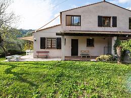 Quiet House in Drap With Swimming Pool