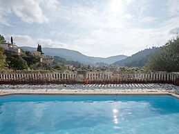 Quiet House in Drap With Swimming Pool