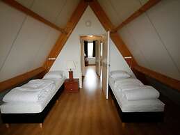 Bungalow in a Holiday Park Near Maastricht