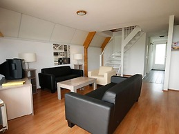 Bungalow in a Holiday Park Near Maastricht