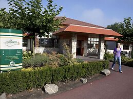 Bungalow in a Holiday Park Near Maastricht
