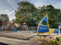 Comfortable Chalet With Microwave, on a Holiday Park 1 km. From the Be