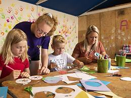 Comfortable Chalet With Microwave, on a Holiday Park 1 km. From the Be