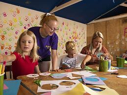 Comfortable Chalet With Microwave, on a Holiday Park 1 km. From the Be