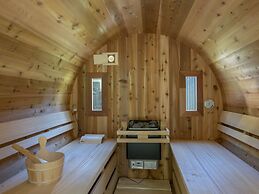 Modern Chalet With Wellness, in a Holiday Park at 12 km. From Eindhove