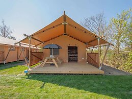 Nice Safari Tent With Bathroom, at Hunebedcentrum