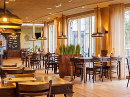 Nice Safari Tent With Bathroom, at Hunebedcentrum