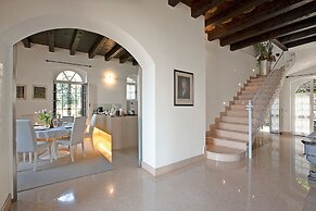 Lake Front Villa Schlosser