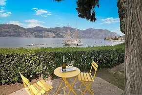 Lake Front Villa Schlosser