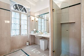 Lake Front Villa Schlosser