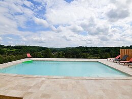 Majestic Holiday Home With Swimming Pool