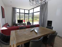 Modern Holiday Home in a Holiday Park