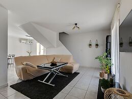 Holiday Home Near Beach With Private Pool