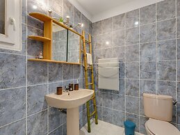Holiday Home Near Beach With Private Pool