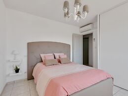 Holiday Home Near Beach With Private Pool