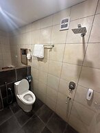 Hilltop Munnar by Fracspace