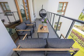 Wola Apartment by Renters Prestige