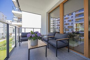 Wola Apartment by Renters Prestige