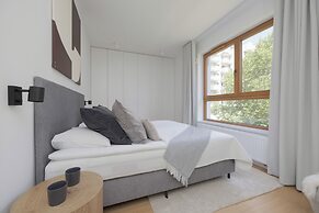 Wola Apartment by Renters Prestige