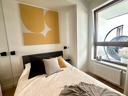 Wola Apartment by Renters Prestige
