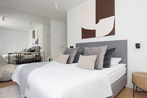 Wola Apartment by Renters Prestige