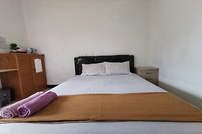 OYO 94061 Bungas Guesthouse Syariah