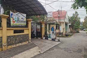 OYO 94061 Bungas Guesthouse Syariah