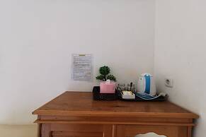 OYO 94061 Bungas Guesthouse Syariah