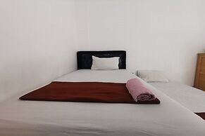 OYO 94061 Bungas Guesthouse Syariah