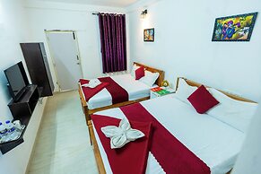 Aryas Residency