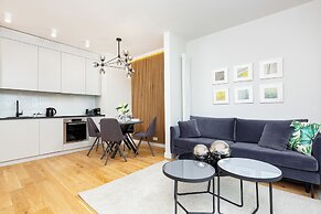 Mennica Residence by Renters Prestige