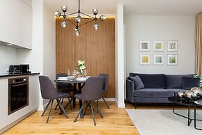 Mennica Residence by Renters Prestige