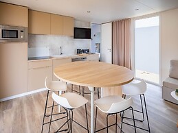 Modern Chalet With air Conditioning, in a Holiday Park, at 1.5 km From