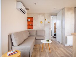 Modern Chalet With air Conditioning, in a Holiday Park, at 1.5 km From