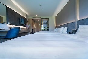 Wyndham Garden Legend Halong