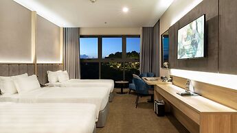 Wyndham Garden Legend Halong