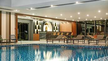 Wyndham Garden Legend Halong