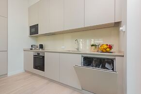 Luxury Suite by Renters Prestige