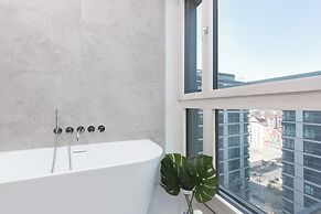 Luxury Suite by Renters Prestige