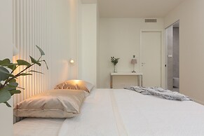 Luxury Suite by Renters Prestige