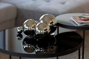 Luxury Suite by Renters Prestige