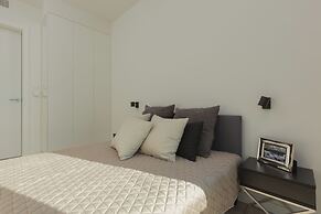 Luxury Suite by Renters Prestige