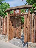 Fish-Lantern House An Bang beach