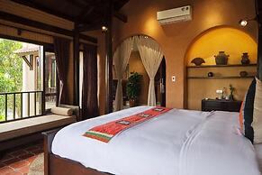 Fish-Lantern House An Bang beach