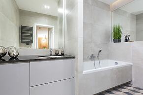 Mennica Residence City Center by Renters