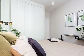 Mennica Residence City Center by Renters