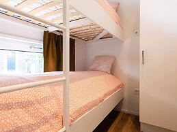 Modern Chalet With Dishwasher